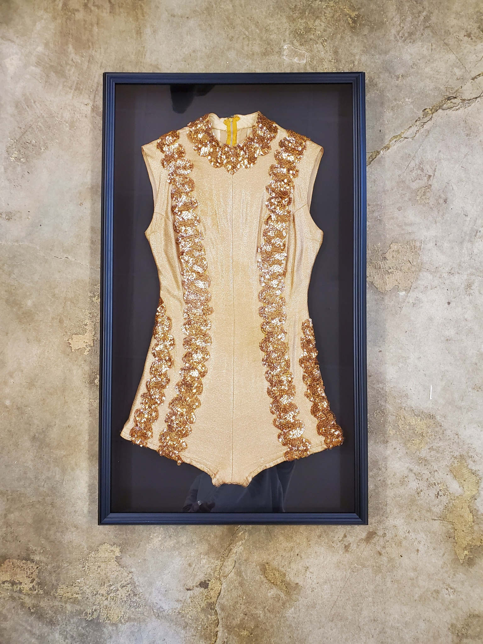 Archival conservation framing for collectibles